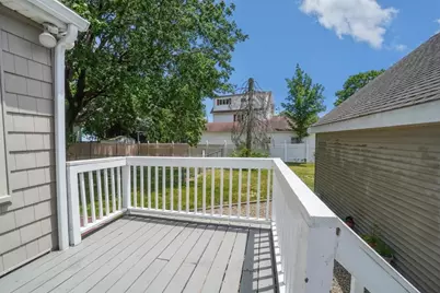 13 Waverly St, Taunton, MA 02780 - Photo 8