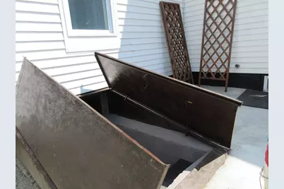 114 South Main St, Orange, MA 01364 - Photo 36