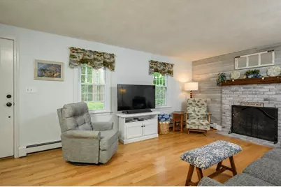 136 Elmer St, Pembroke, MA 02359 - Photo 12