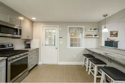 136 Elmer St, Pembroke, MA 02359 - Photo 8