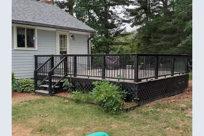 10 Sherwood Ln, Raynham, MA 02767 - Photo 4