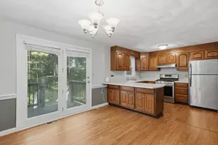 327 Wellman Ave, Chelmsford, MA 01863 - Photo 12