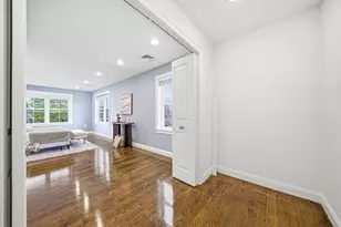305 Lynn St, Malden, MA 02148 - Photo 12