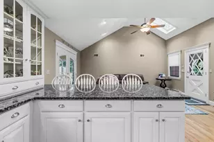 25 Pamden Ln, Seekonk, MA 02771 - Photo 6