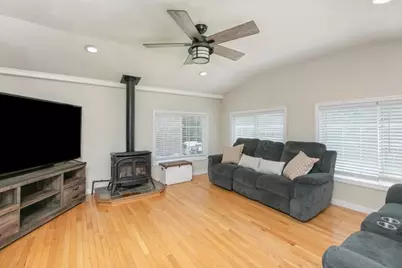 10 Blye Rd, Haverhill, MA 01832 - Photo 12