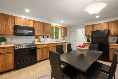 31 Waushakum Ave, Ashland, MA 01721 - Photo 6