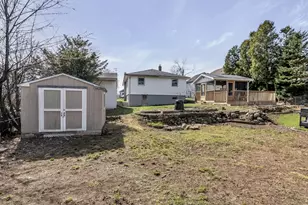 5 Lafayette Ave, Lawrence, MA 01843 - Photo 36