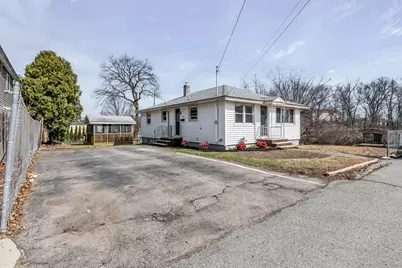 5 Lafayette Ave, Lawrence, MA 01843 - Photo 32