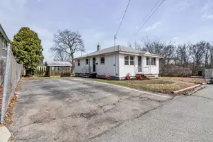 5 Lafayette Ave, Lawrence, MA 01843 - Photo 32