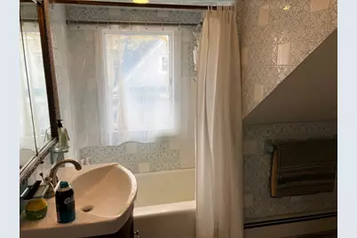 67 Benton Rd #3, Somerville, MA 02143 - Photo 4