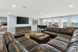 994 Main St, Barnstable, MA 02635 - Photo 28