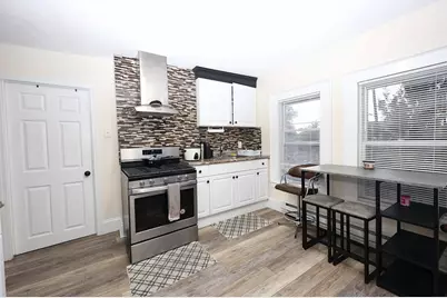 173 Porter St #4, Stoughton, MA 02072 - Photo 2