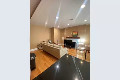 32 Linden St #7, Brookline, MA 02445 - Photo 2