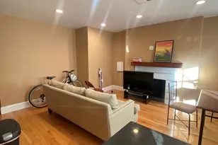 32 Linden St, Brookline, MA 02445 - Photo 2