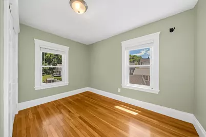 11 North Warren St, Woburn, MA 01801 - Photo 12