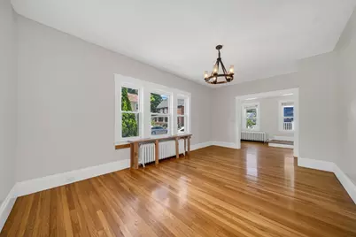 11 North Warren St, Woburn, MA 01801 - Photo 4