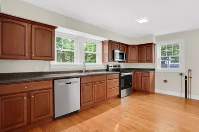 82 Biltmore St, Springfield, MA 01108 - Photo 6