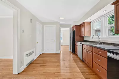 82 Biltmore St, Springfield, MA 01108 - Photo 10