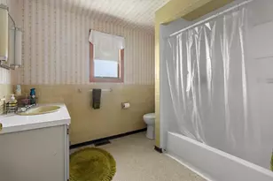 11 Sleepy Hollow Dr, Gloucester, MA 01930 - Photo 14