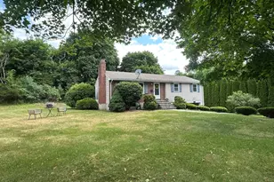 10 Cedar Ridge Dr, Bedford, MA 01730 - Photo 2