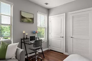 4 Repton Circle, Watertown, MA 02472 - Photo 12
