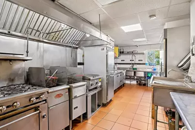 163 High Street, Holyoke, MA 01040 - Photo 8