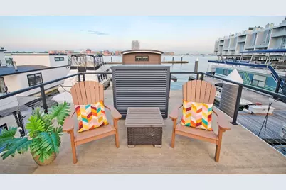 1 Pier 8 #BH, Boston, MA 02129 - Photo 22