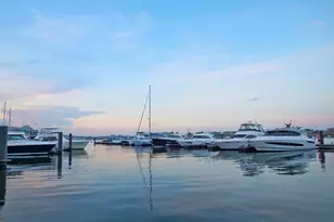 1 Pier 8, Boston, MA 02129 - Photo 30