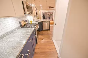 1 Pier 8, Boston, MA 02129 - Photo 36