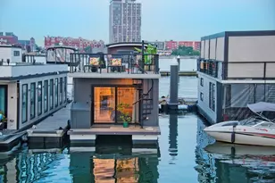 1 Pier 8, Boston, MA 02129 - Photo 18