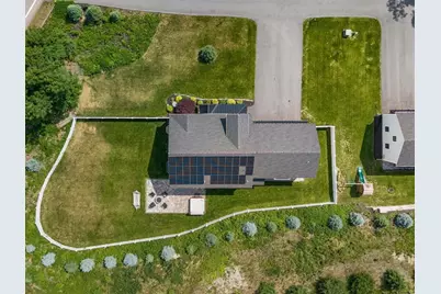 1 Lincoln Ct, Medfield, MA 02052 - Photo 40