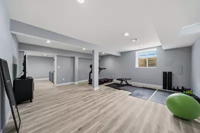 1 Lincoln Ct, Medfield, MA 02052 - Photo 32