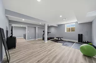 1 Lincoln Ct, Medfield, MA 02052 - Photo 32
