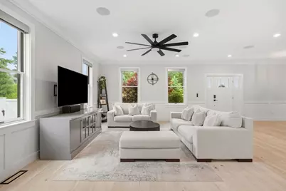 1 Lincoln Ct, Medfield, MA 02052 - Photo 2