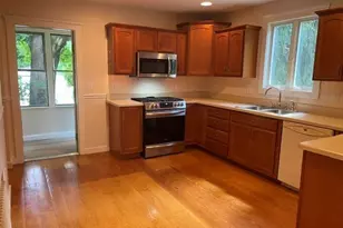 186 North St, Ware, MA 01082 - Photo 4