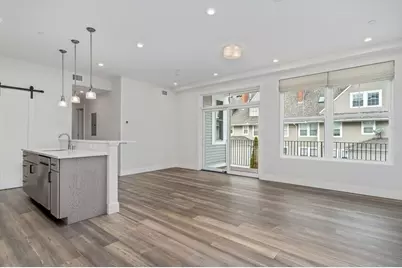 429 Cherry #7, Newton, MA 02465 - Photo 4
