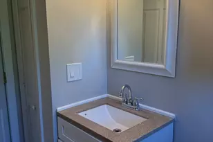 16 Jennings St, Springfield, MA 01119 - Photo 8