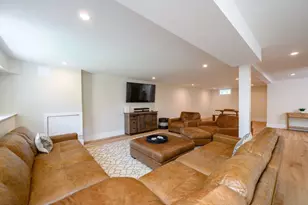 7 Laurel St, Hingham, MA 02043 - Photo 32