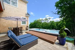 7 Laurel St, Hingham, MA 02043 - Photo 10