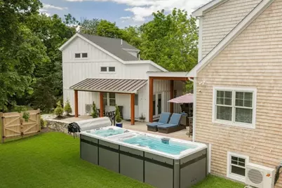 7 Laurel Street, Hingham, MA 02043 - Photo 2