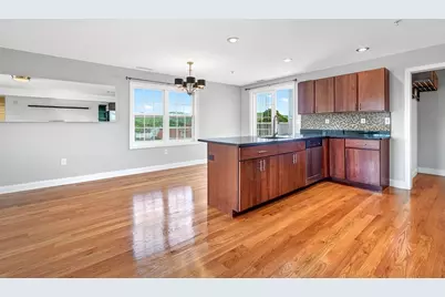 29 Spruce St #42, Waltham, MA 02453 - Photo 6