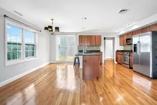29 Spruce St, Waltham, MA 02453 - Photo 8