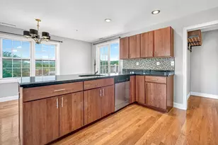 29 Spruce St, Waltham, MA 02453 - Photo 20