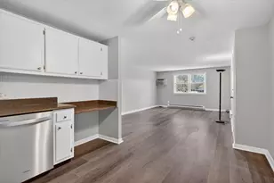 91 Pleasant St, Medfield, MA 02052 - Photo 4
