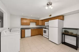 526 Third St, Fall River, MA 02721 - Photo 8
