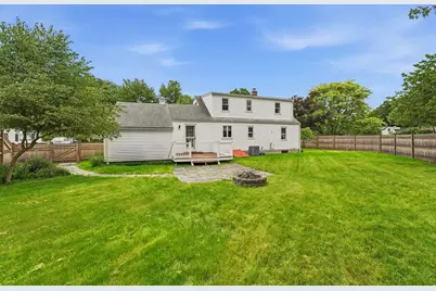 14 Duggan Circle, Springfield, MA 01119 - Photo 2