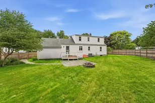 14 Duggan Cir, Springfield, MA 01119 - Photo 2