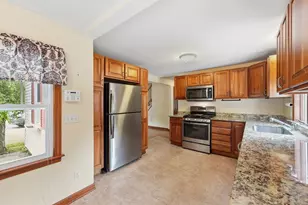 14 Duggan Cir, Springfield, MA 01119 - Photo 4