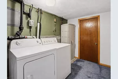 48 Pinedale Ave, Billerica, MA 01821 - Photo 32