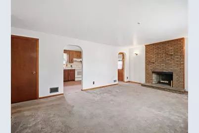 48 Pinedale Ave, Billerica, MA 01821 - Photo 14